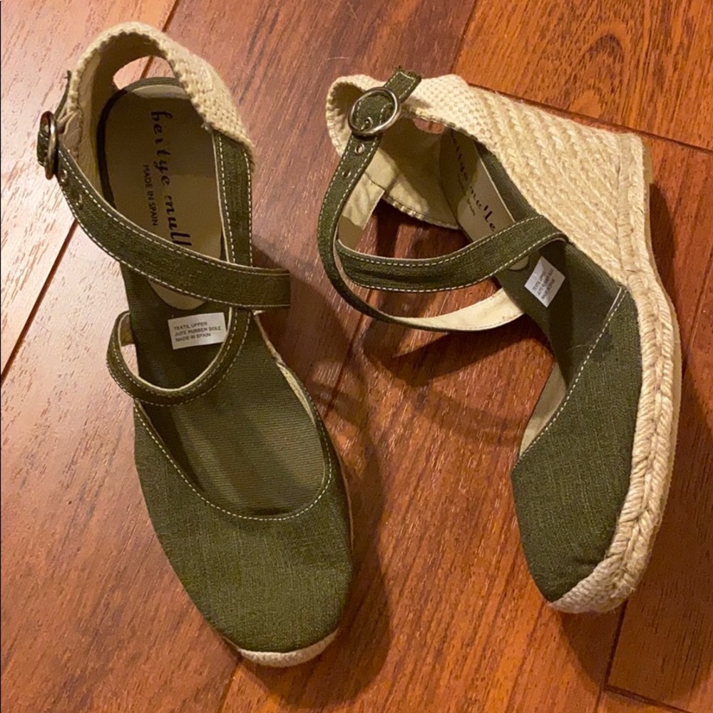 Bettye Muller wedges